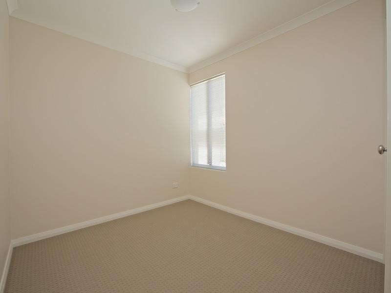 2/37 Lilacdale Road, Innaloo WA 6018