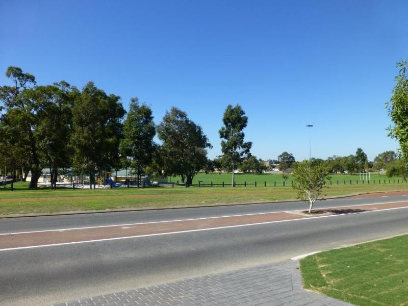 136 Balga Ave, Balga WA 6061