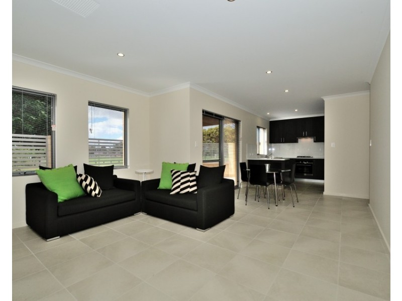 136 Balga Ave, Balga WA 6061