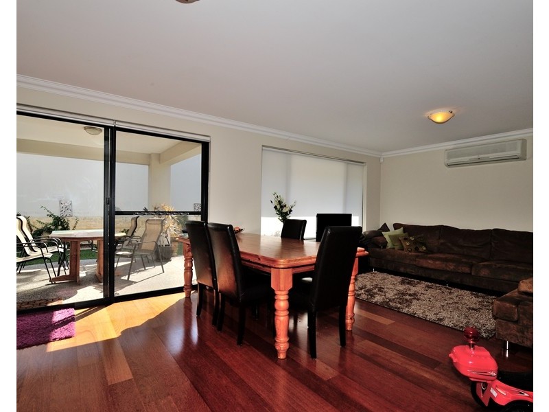 12a Bridgewater Crescent, Karrinyup WA 6018