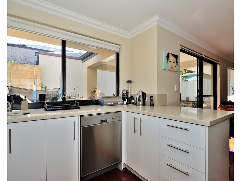 12a Bridgewater Crescent, Karrinyup WA 6018