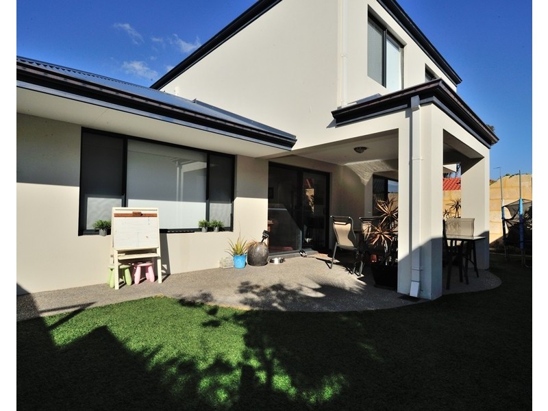 12a Bridgewater Crescent, Karrinyup WA 6018