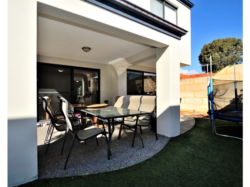 12a Bridgewater Crescent, Karrinyup WA 6018