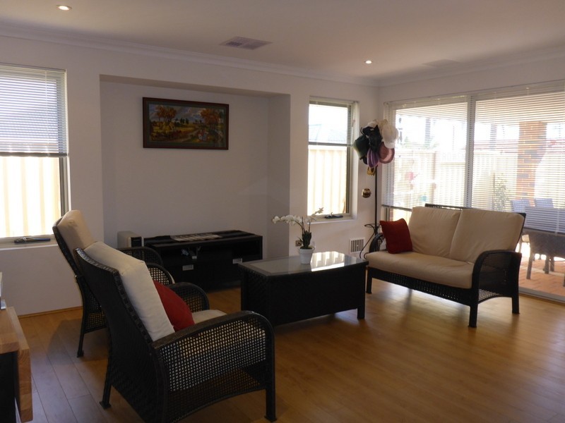 1/29 Albourne Place, Balga WA 6061