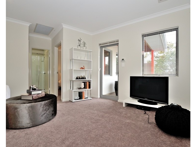 6c Battrass St, Innaloo WA 6018