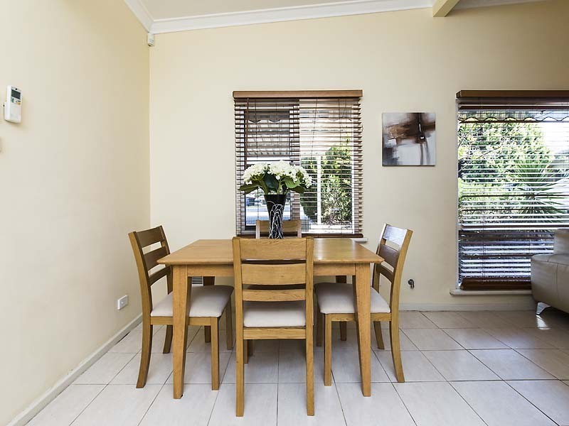 12A Sproxton Way, Embleton WA 6062