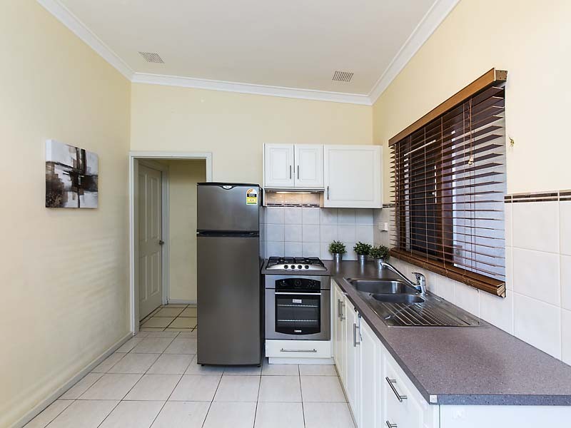 12A Sproxton Way, Embleton WA 6062