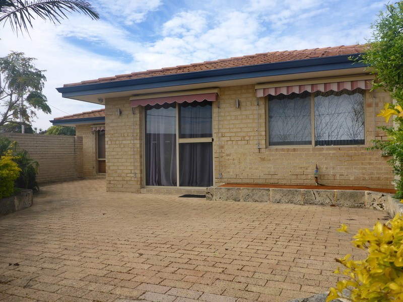 1/10 Mira Mar Street, Doubleview WA 6018