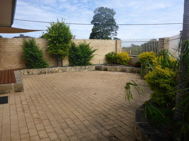 1/10 Mira Mar Street, Doubleview WA 6018
