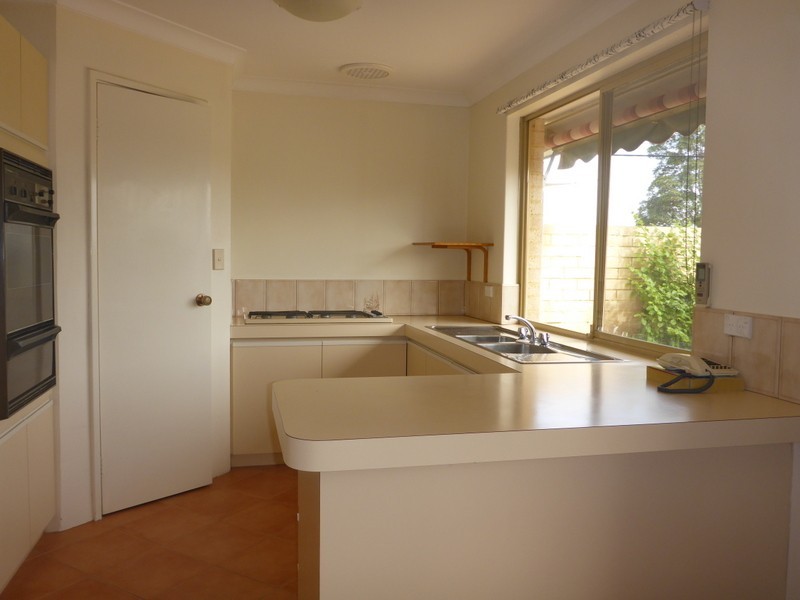 1/10 Mira Mar Street, Doubleview WA 6018