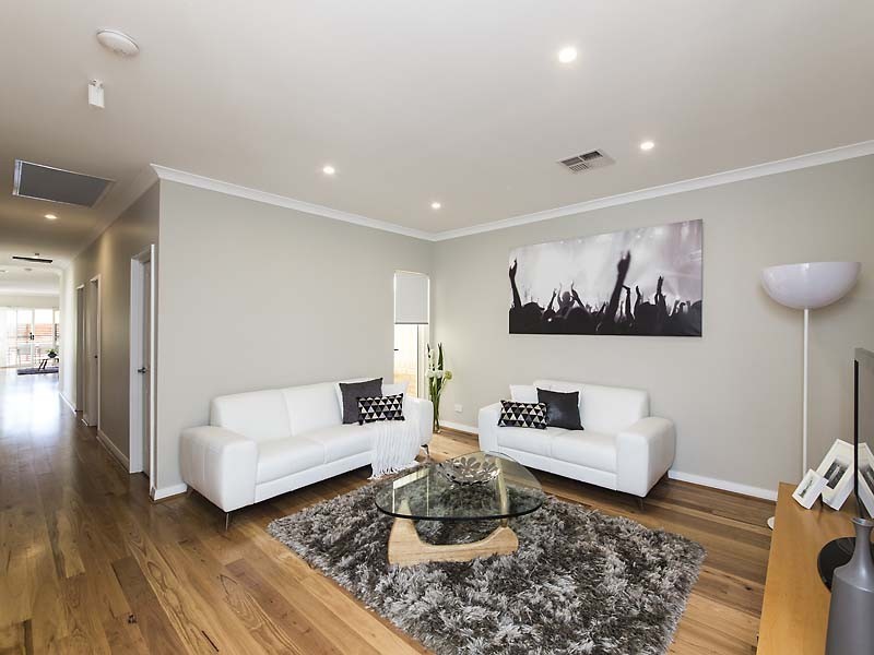 4 Francis Avenue, Karrinyup WA 6018