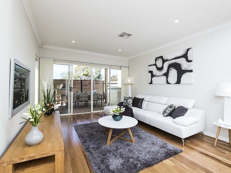 4 Francis Avenue, Karrinyup WA 6018