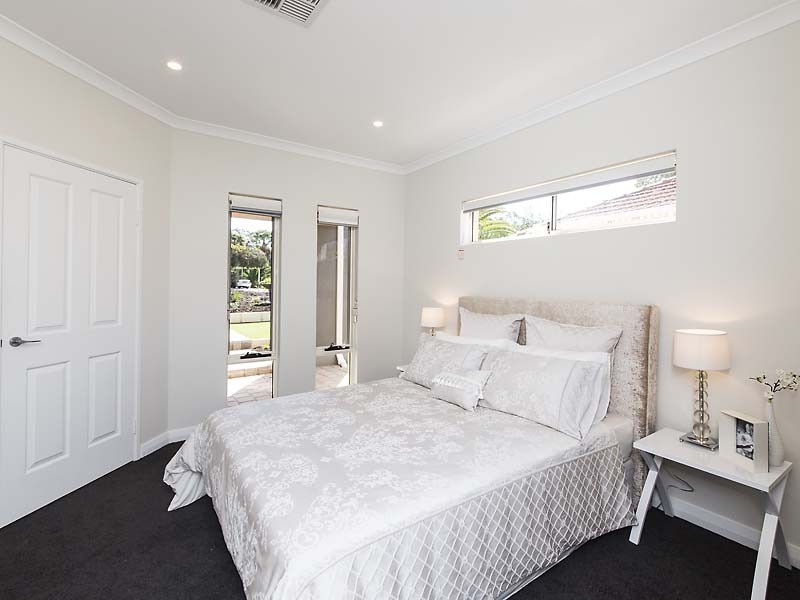 4 Francis Avenue, Karrinyup WA 6018