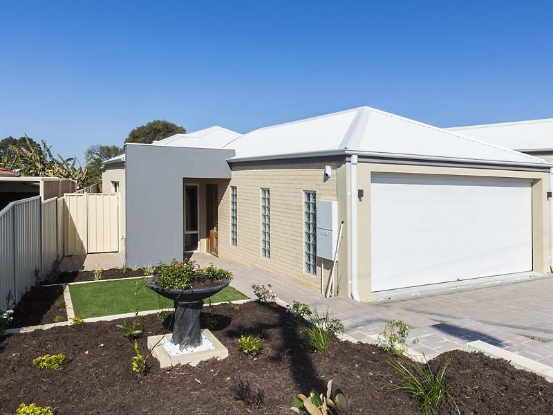 4 Francis Avenue, Karrinyup WA 6018