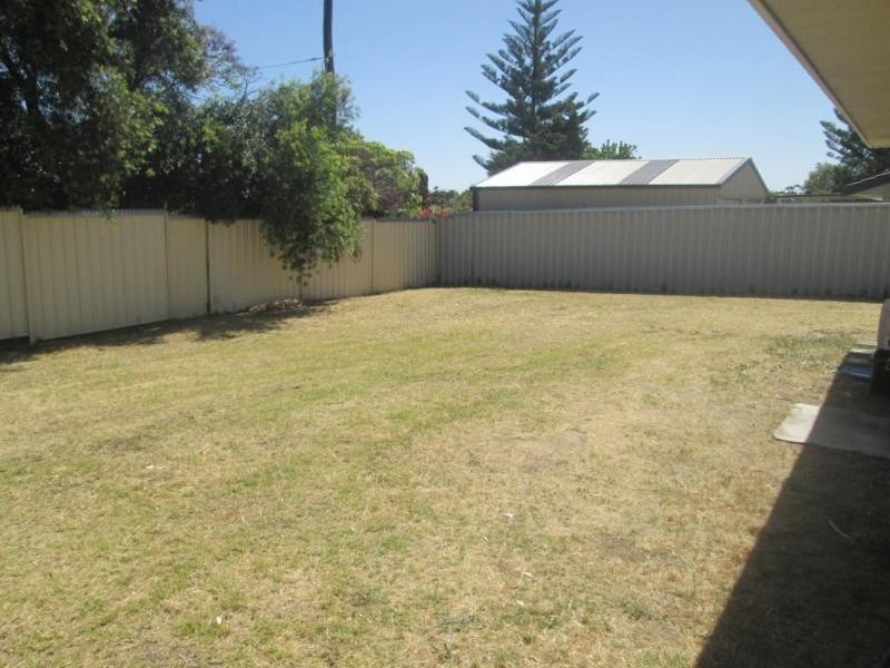 20E Roxwell Way, Girrawheen WA 6064