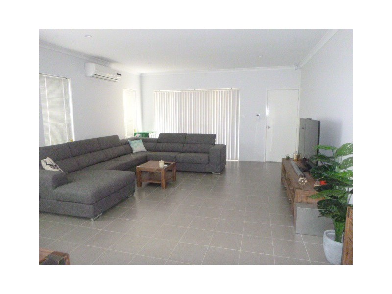 29 Bushside Drive, Aveley WA 6069