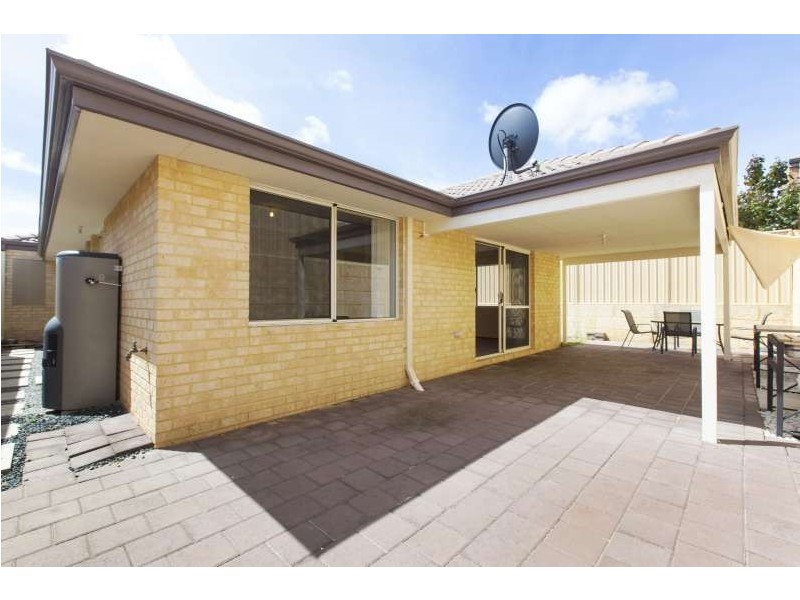 12 Winterton Way, Girrawheen WA 6064