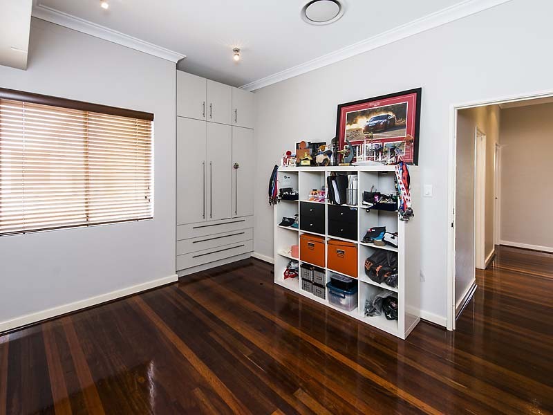 170 London Street, Joondanna WA 6060