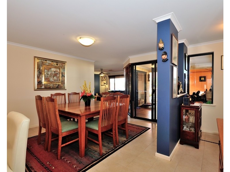 3A HADLEY PL, Karrinyup WA 6018