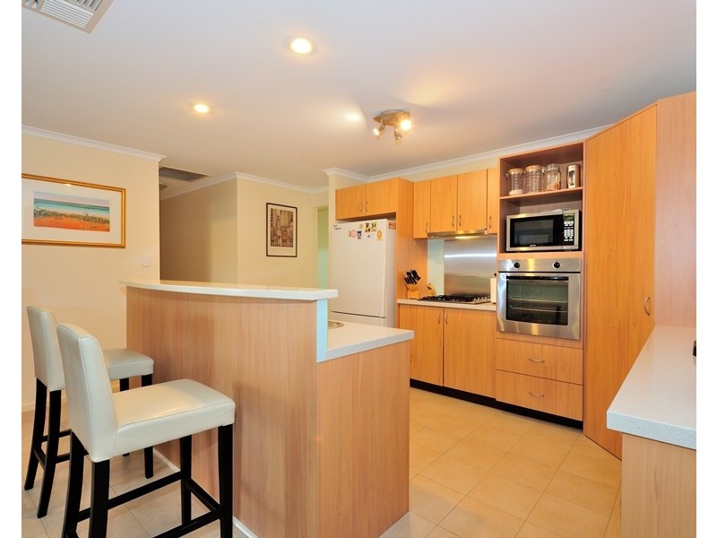 3A HADLEY PL, Karrinyup WA 6018