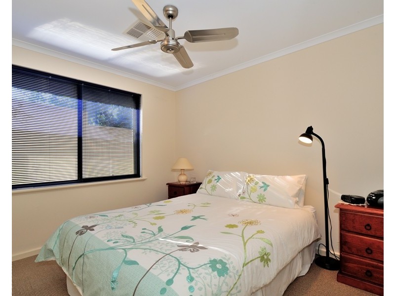 3A HADLEY PL, Karrinyup WA 6018