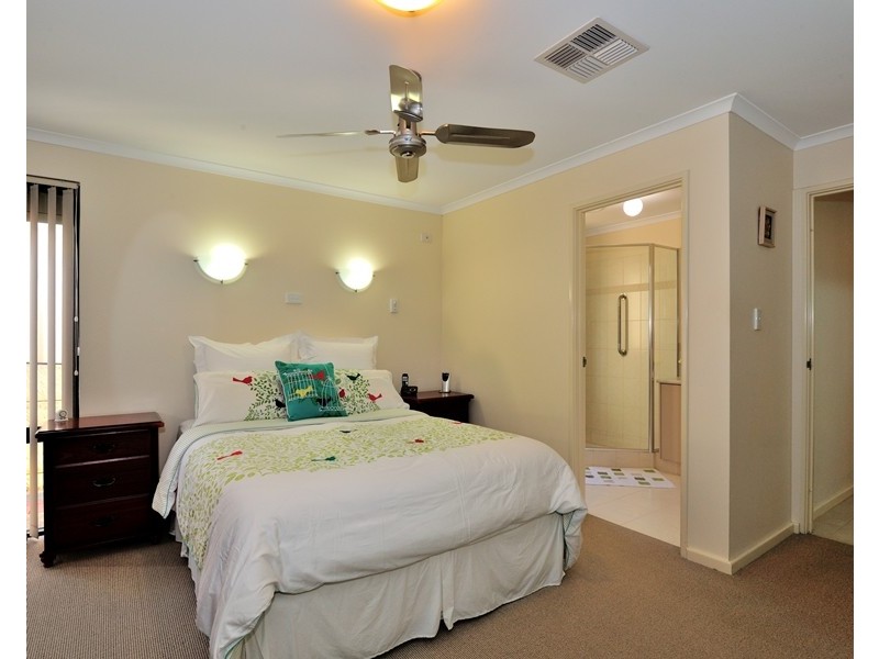 3A HADLEY PL, Karrinyup WA 6018