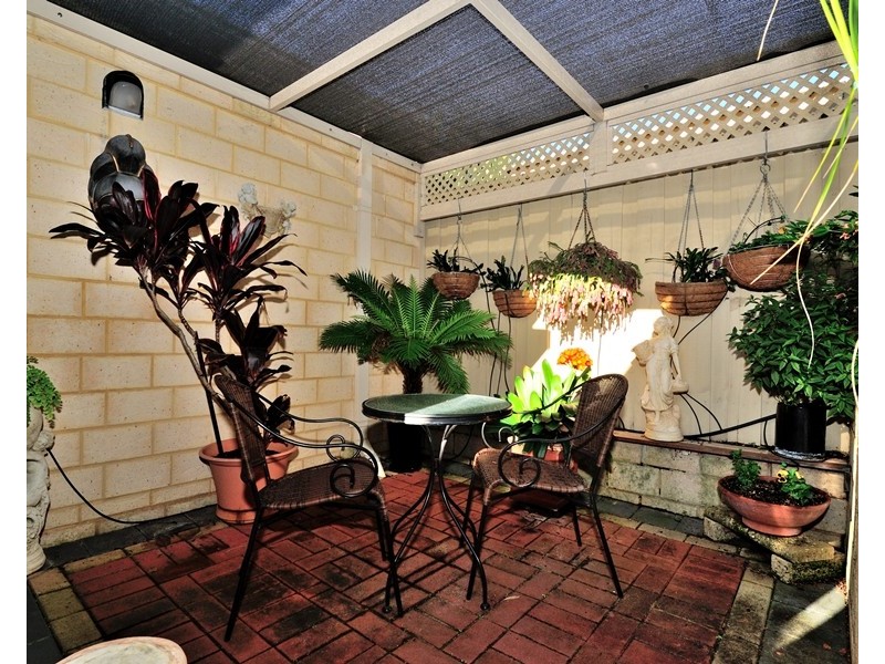 3A HADLEY PL, Karrinyup WA 6018