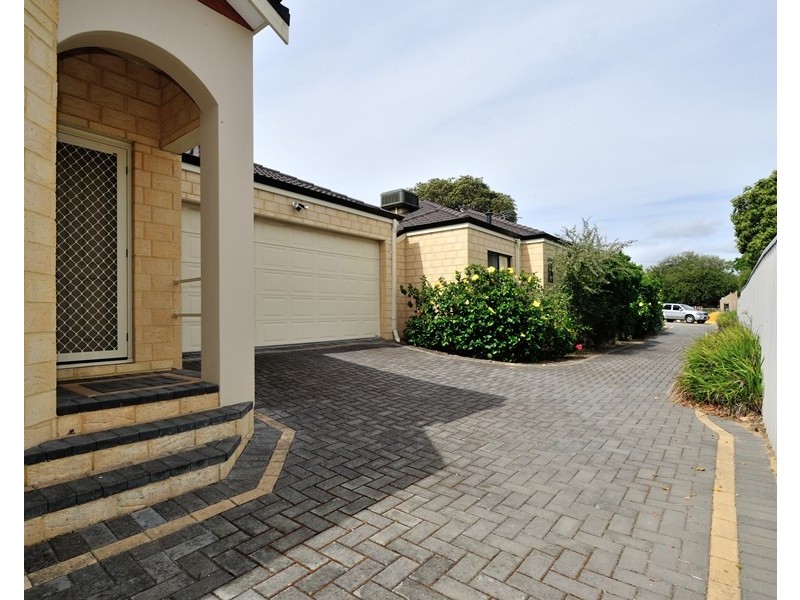 13b Hodges Place, Innaloo WA 6018