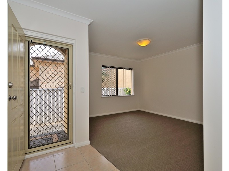 13b Hodges Place, Innaloo WA 6018