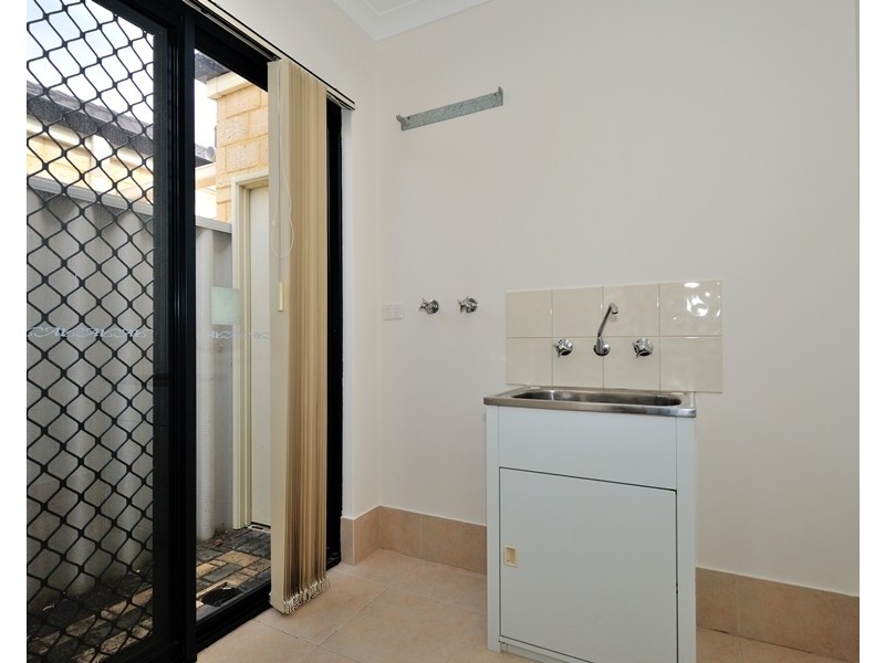 13b Hodges Place, Innaloo WA 6018