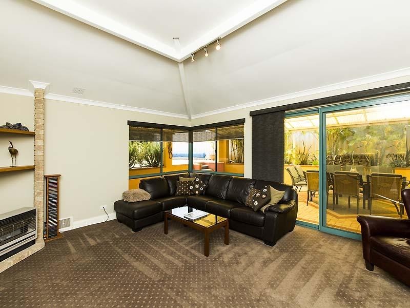 5 Tropical Gardens, Ballajura WA 6066