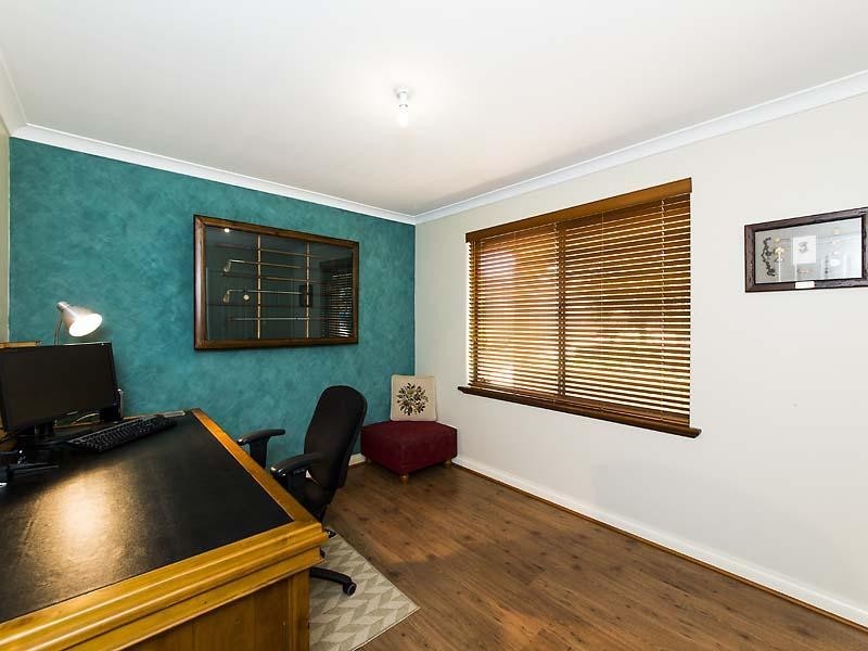 5 Tropical Gardens, Ballajura WA 6066