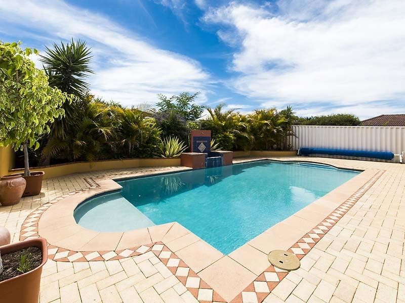 5 Tropical Gardens, Ballajura WA 6066