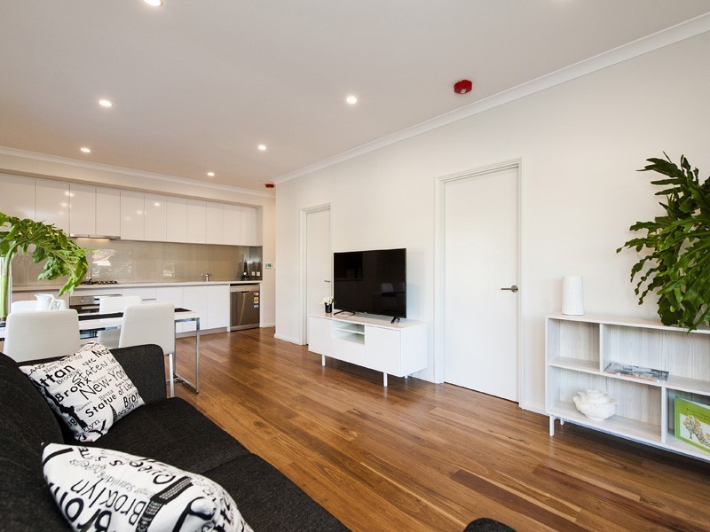 1-9/16 King George Street, Innaloo WA 6018