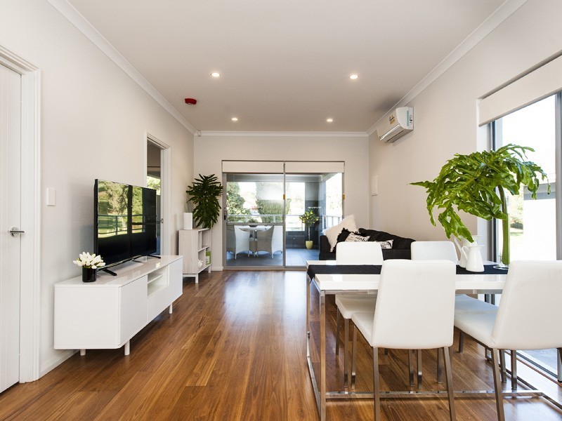 1-9/16 King George Street, Innaloo WA 6018