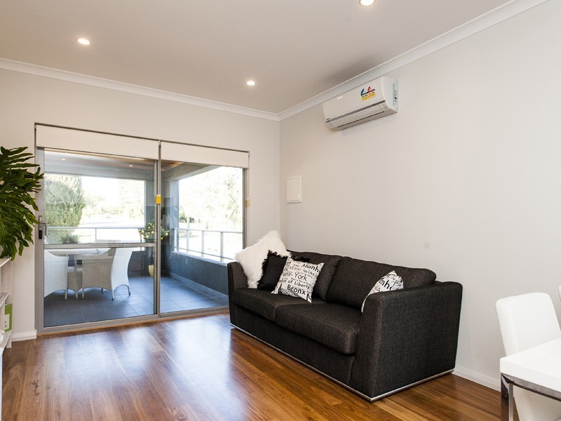 1-9/16 King George Street, Innaloo WA 6018