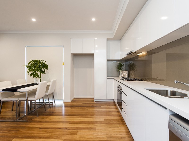 1-9/16 King George Street, Innaloo WA 6018