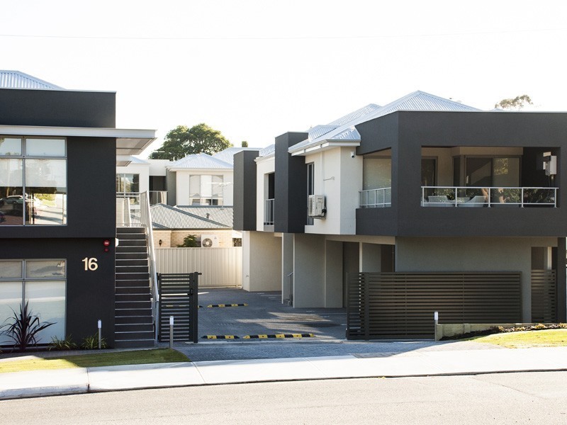 1-9/16 King George Street, Innaloo WA 6018