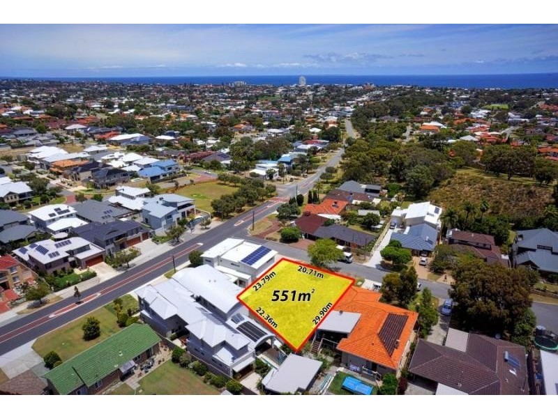 10 Phillips Place, Karrinyup WA 6018