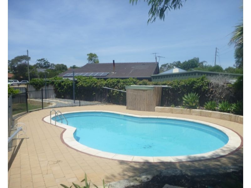 30A Malabar Crescent, Craigie WA 6025