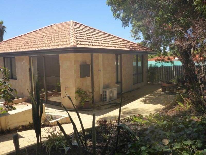 630A Beach Road, Hamersley WA 6022