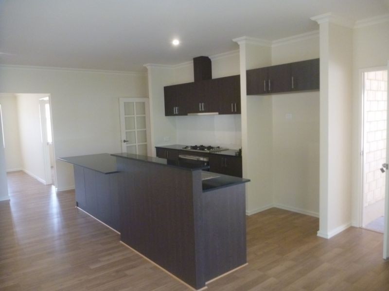 8A Avenell Road, Bayswater WA 6053