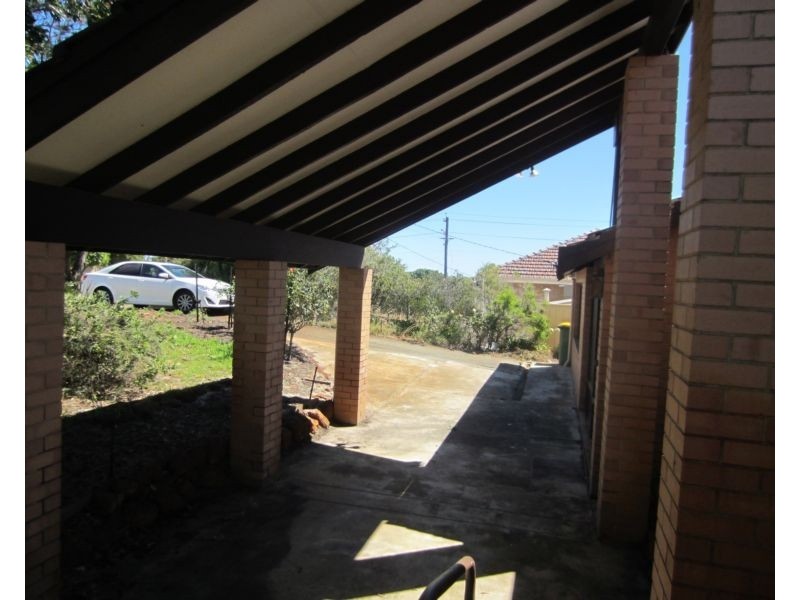 3 Rothbury Road, Embleton WA 6062