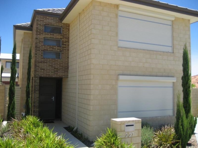 227 Huntriss Road, Doubleview WA 6018