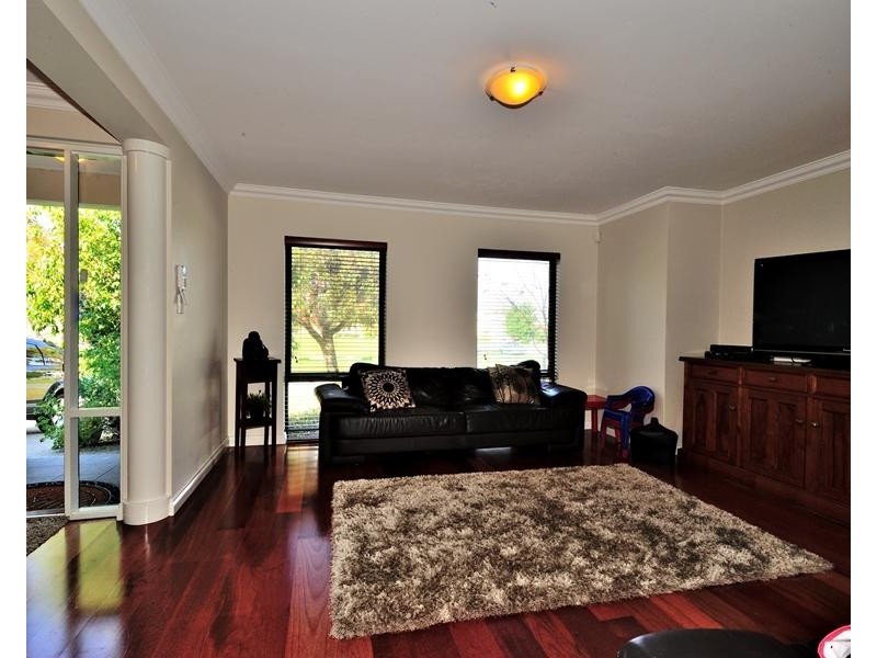 12 Bridgewater Crescent, Karrinyup WA 6018