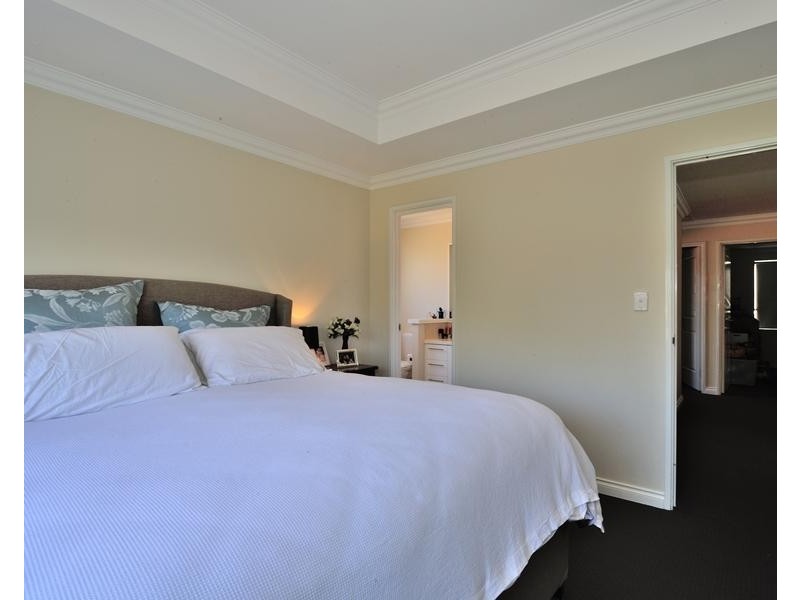 12 Bridgewater Crescent, Karrinyup WA 6018