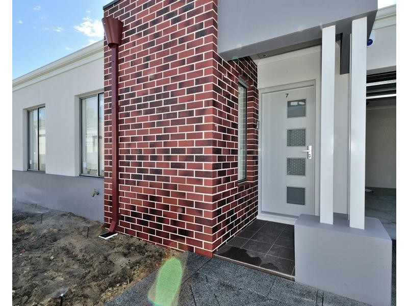 7/211 Royal Street, Yokine WA 6060