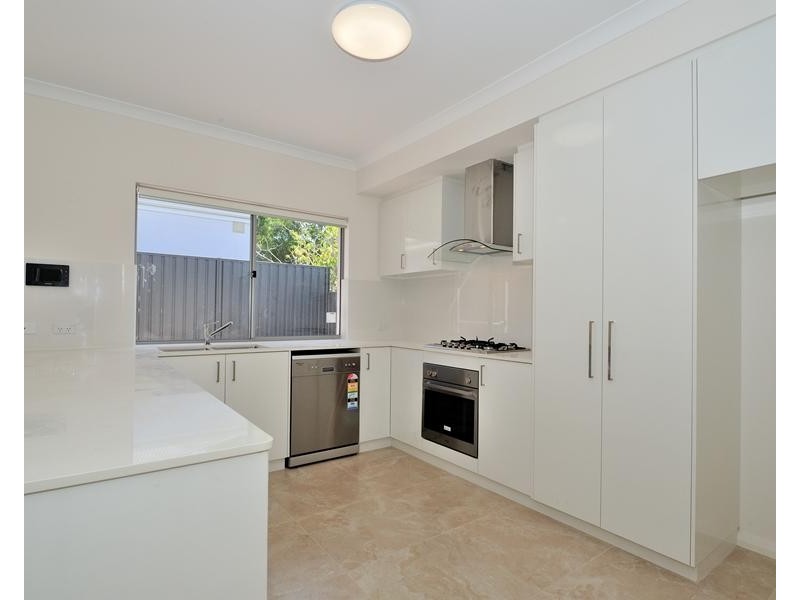 7/211 Royal Street, Yokine WA 6060
