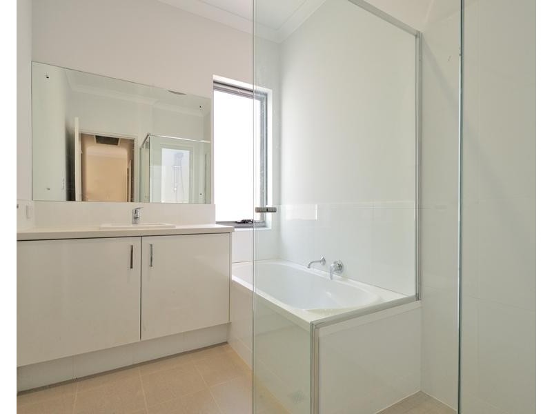 7/211 Royal Street, Yokine WA 6060