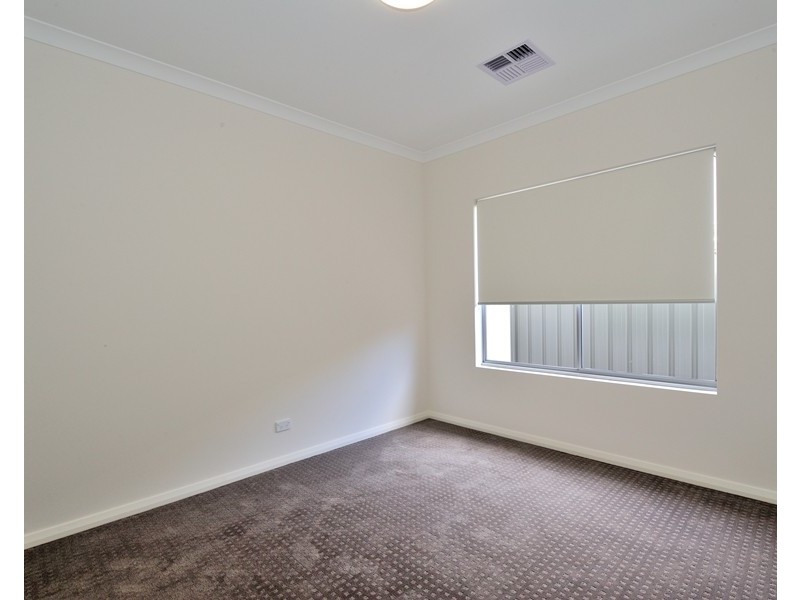 4/211 Royal Street, Yokine WA 6060